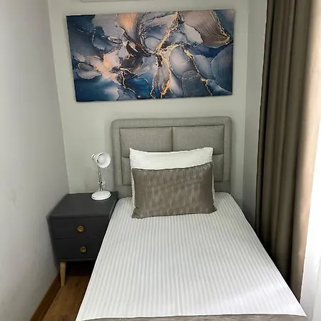 Hotel Marista *